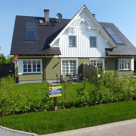 Villa Lindenstr_ _Lille Hus 1_ Zingst Esterno foto